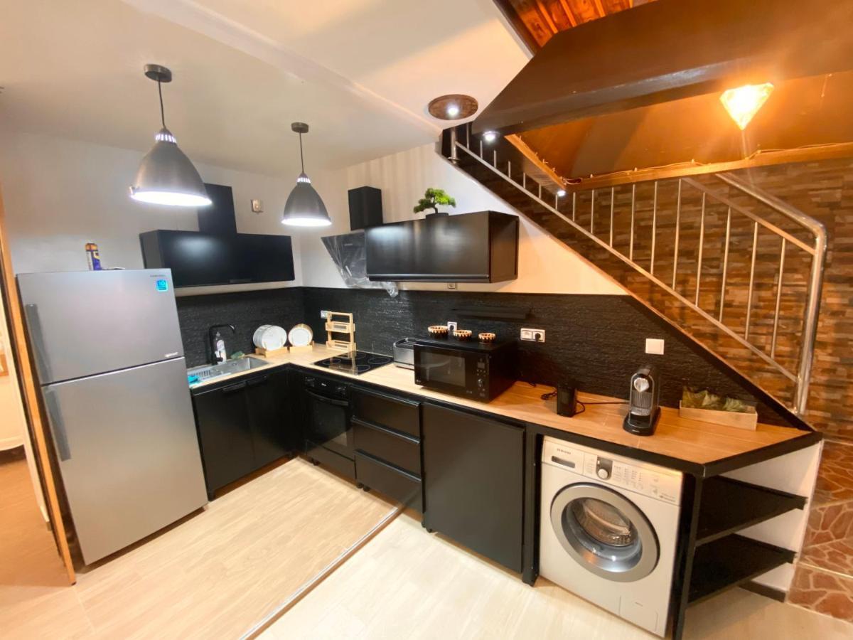 Appartement Avec Terasse Jaccuzi Barbecue Netflix Vue Sur Mer Totalement Gratuit Sans Supplement Al Hoceïma Exterior foto